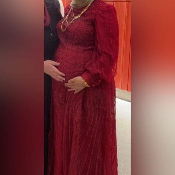 Red Evening Gown - Picture 4 of 4